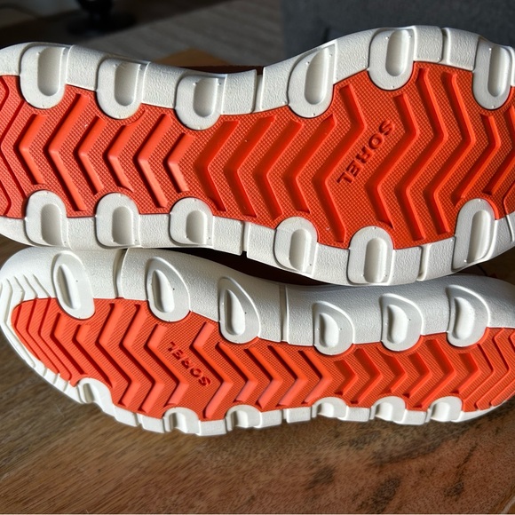 Sorel Cream and Brown Winter Boots NWT Sz 6.5 - Picture 5 of 6